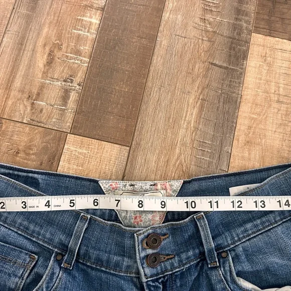 Levi’s‎ Denim Blue Women's Jean Shorts - Picture 8 of 8